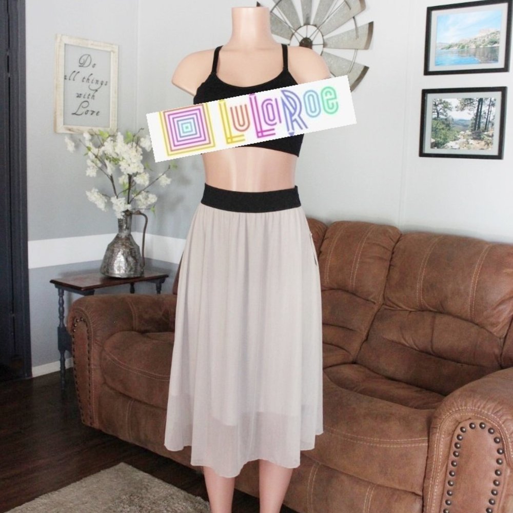 NWT LuLaRoe Lola Skirt W/ Chiffon Overlay XS